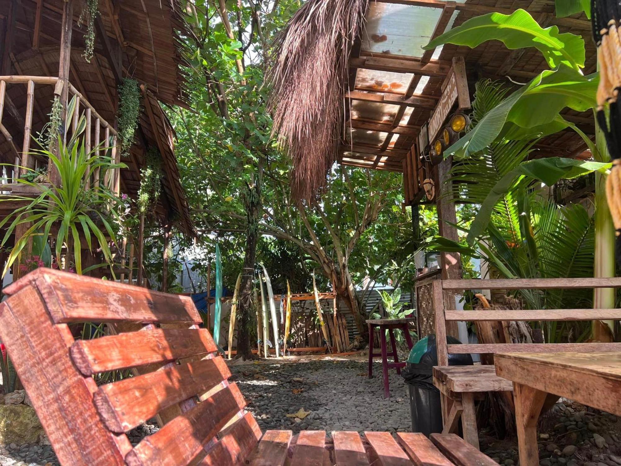 Wave Retreat Hostel General Luna  Luaran gambar