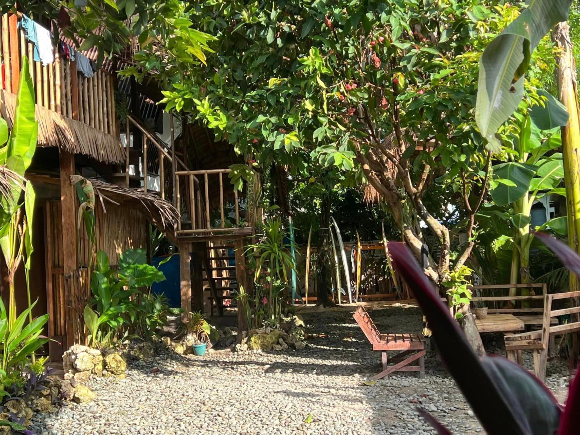 Wave Retreat Hostel General Luna  Luaran gambar