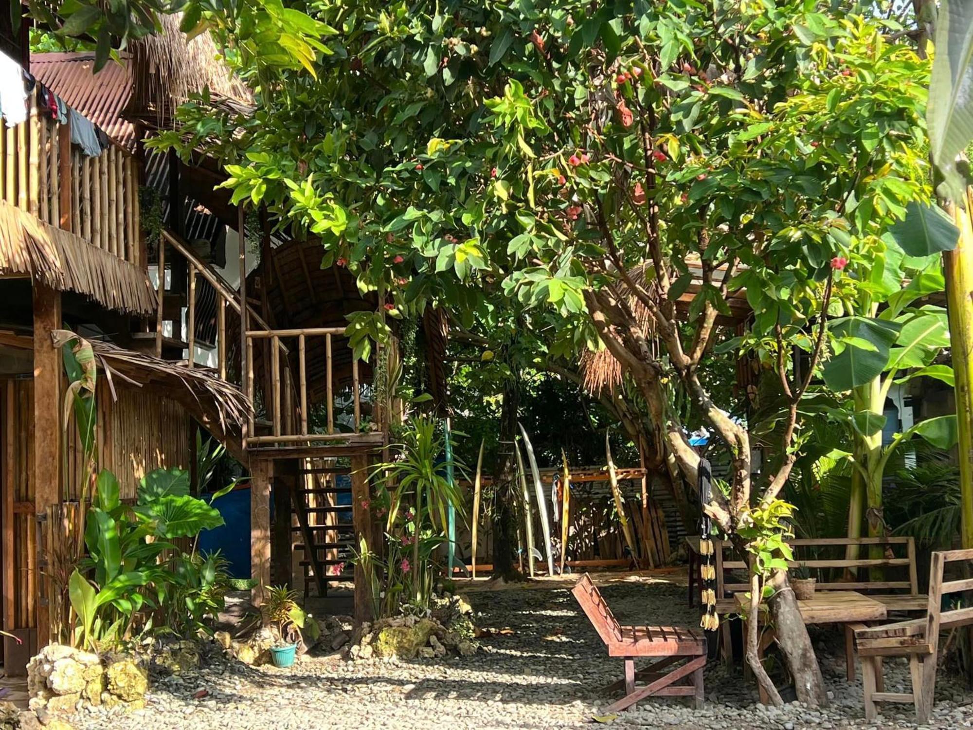 Wave Retreat Hostel General Luna  Luaran gambar