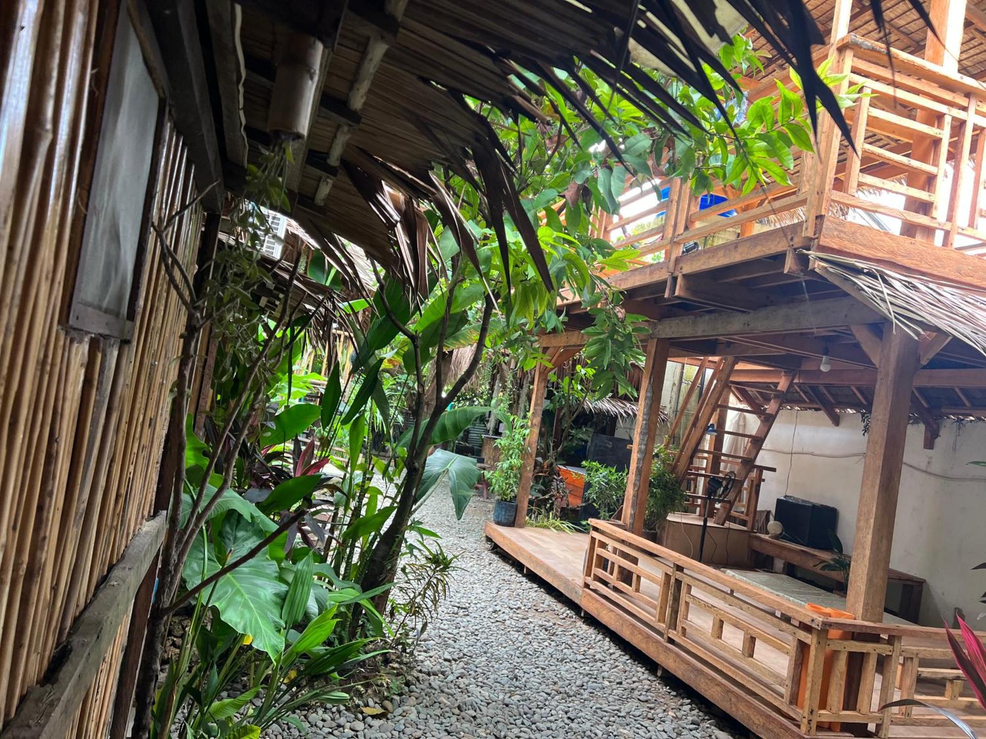 Wave Retreat Hostel General Luna  Luaran gambar